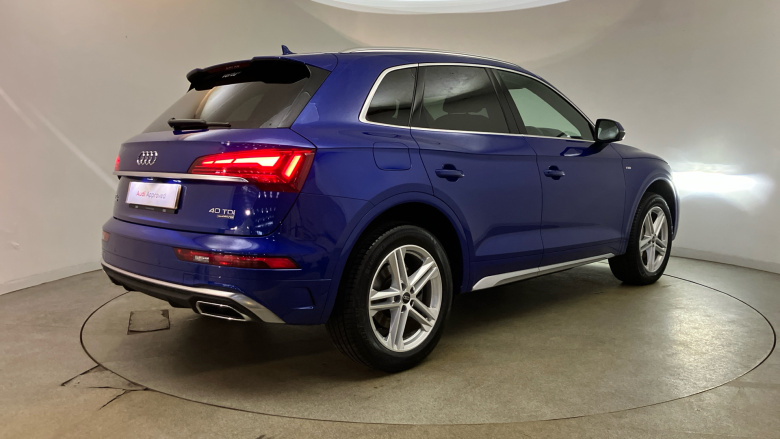 Audi Q5 40 TDI Quattro S Line 5dr S Tronic Diesel Estate